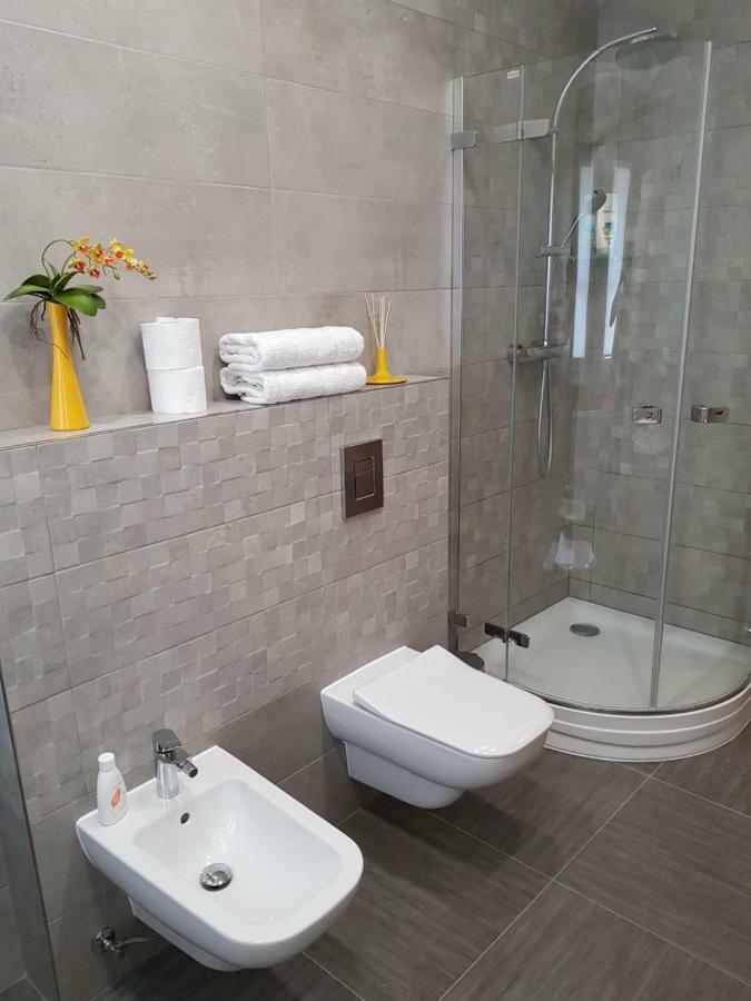 Apartman St. Vladimir Kirche Apartment มาเรียอานซเกลาซนี ภายนอก รูปภาพ