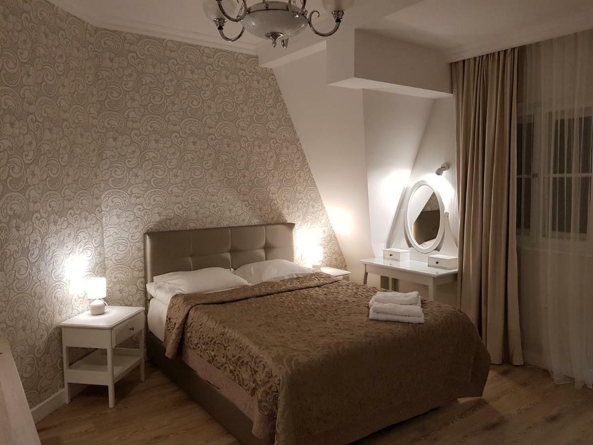 Apartman St. Vladimir Kirche Apartment มาเรียอานซเกลาซนี ภายนอก รูปภาพ